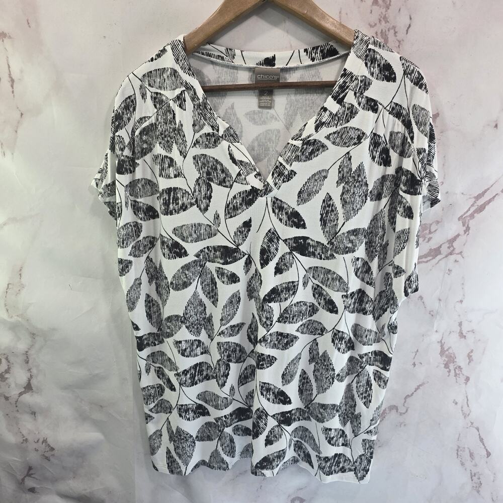 Chicos Shirt Womens 2 Large Black White Striped V Neck Notch Leaf Botanical
